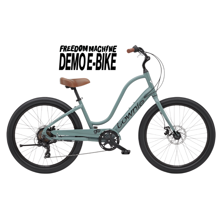 DEMO ELECTRA Townie Go! STEP THRU - freedommachine